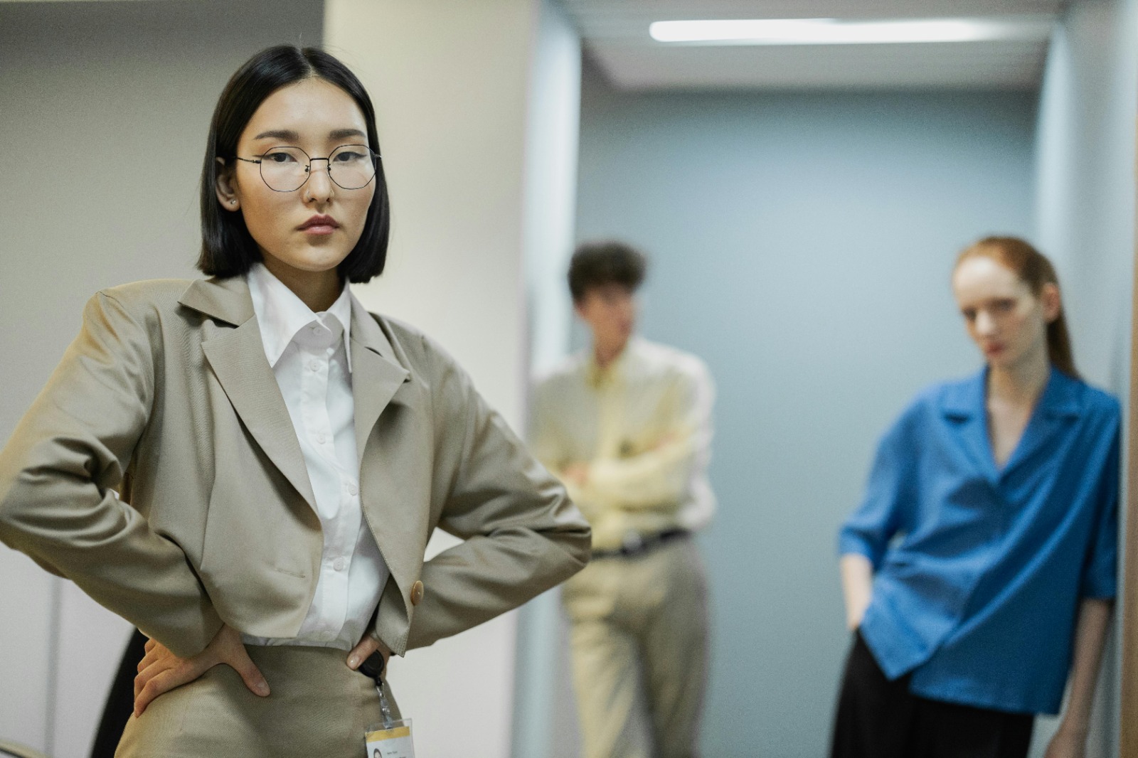 Bespoke Women’s Suits: Tailoring Designed Around You